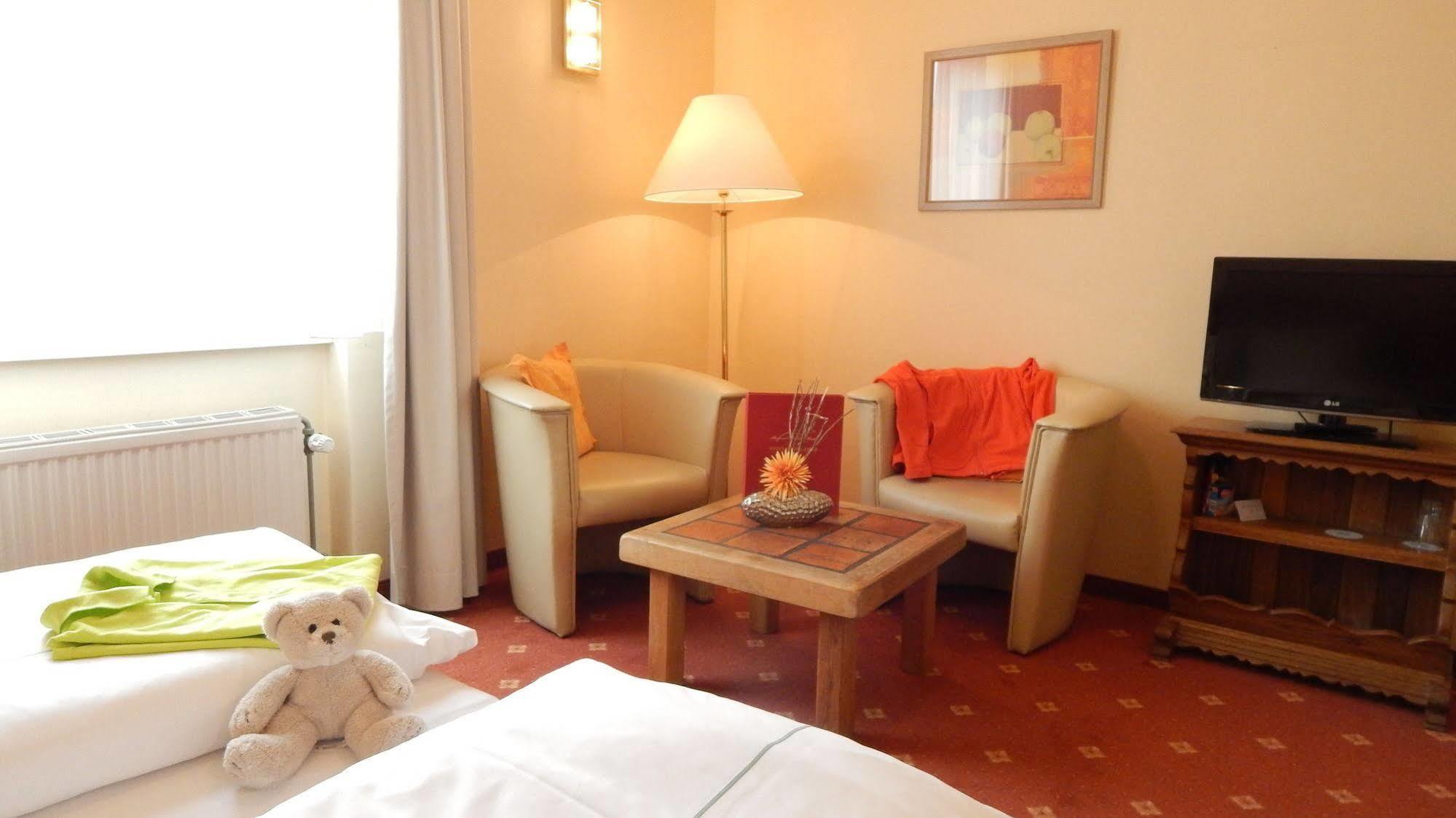 Airport Fashion Hotel Ντίσελντορφ Εξωτερικό φωτογραφία